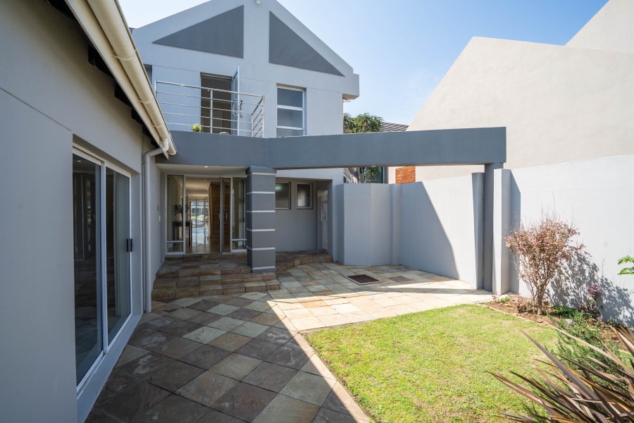 6 Bedroom Property for Sale in Royal Alfred Marina Eastern Cape